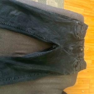 I am selling these mountain ridge jeans